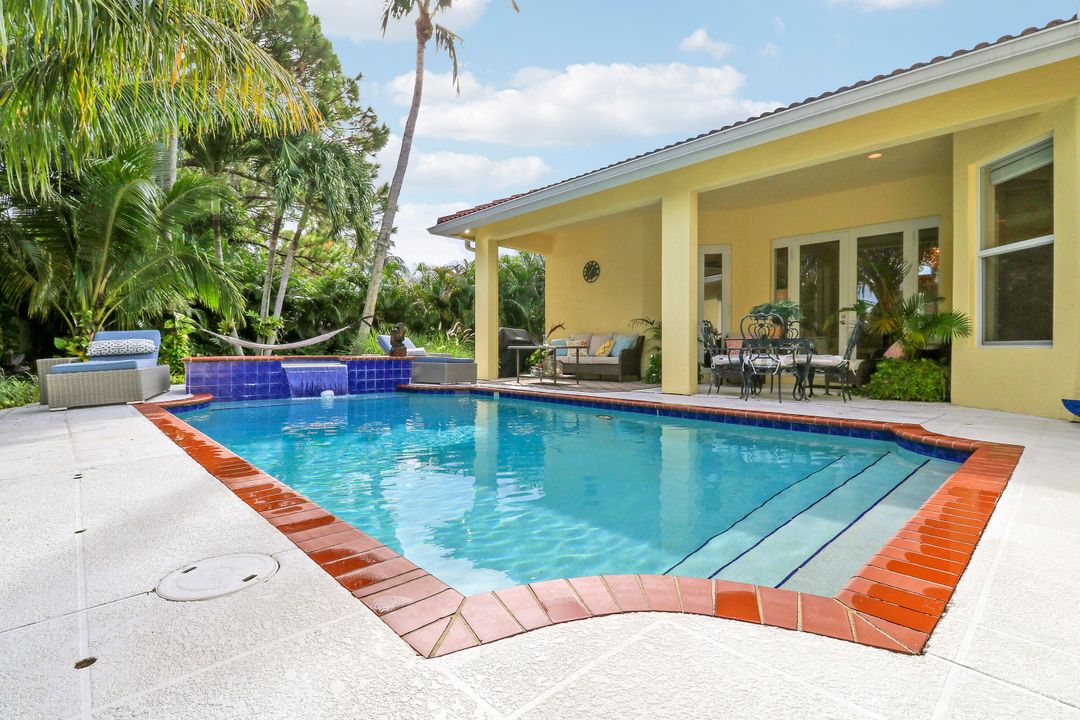 For Rent: $12,500 (4 beds, 3 baths, 2395 Square Feet)