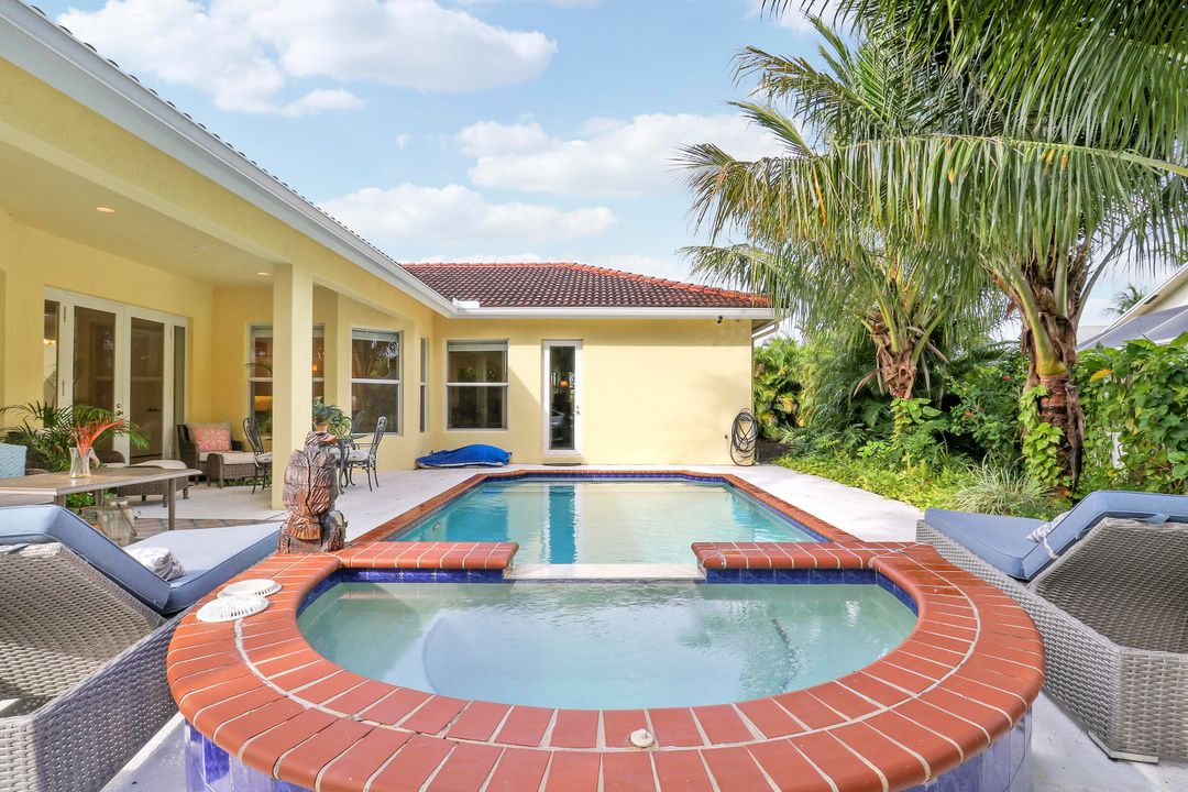 For Rent: $12,500 (4 beds, 3 baths, 2395 Square Feet)