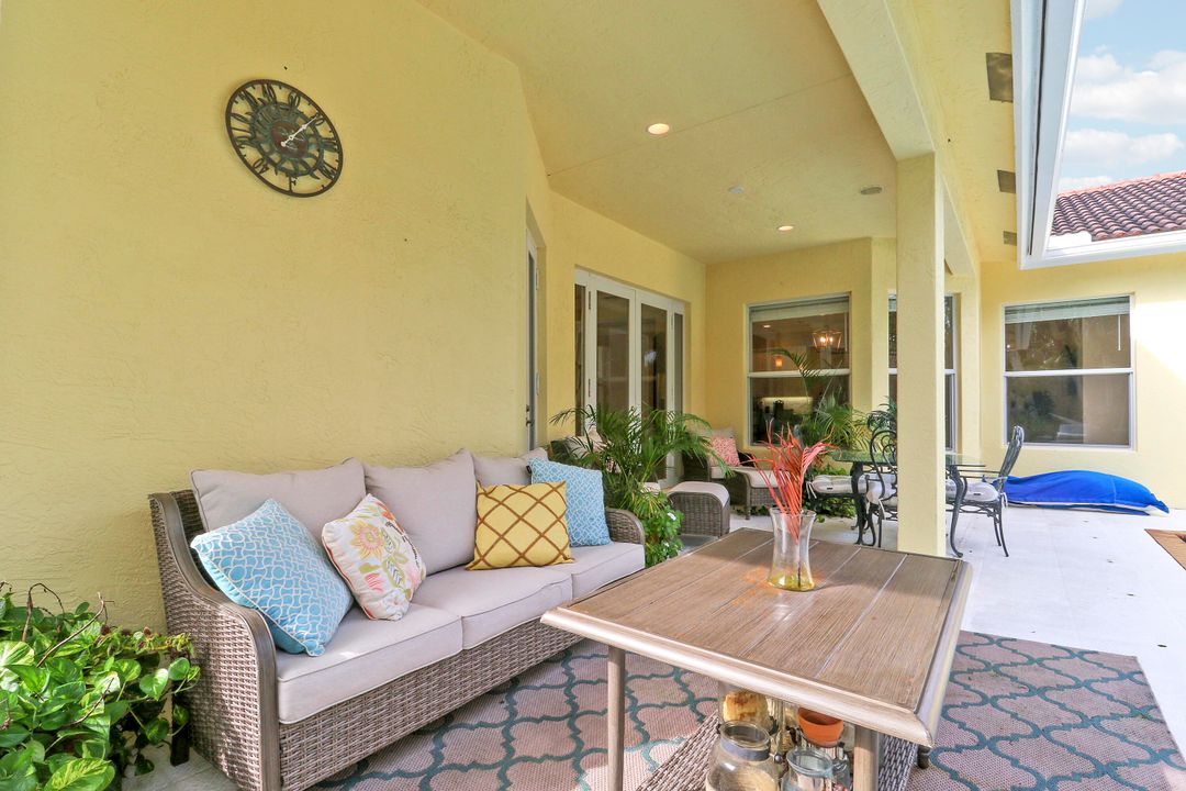 For Rent: $12,500 (4 beds, 3 baths, 2395 Square Feet)