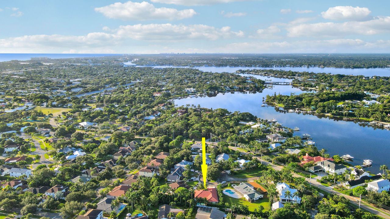 For Rent: $12,500 (4 beds, 3 baths, 2395 Square Feet)