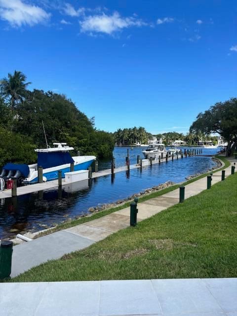 En Venta: $1,100,000 (3 camas, 3 baños, 1514 Pies cuadrados)