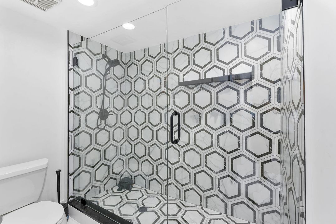 На продажу: $435,000 (2 спален, 2 ванн, 1705 Квадратных фут)