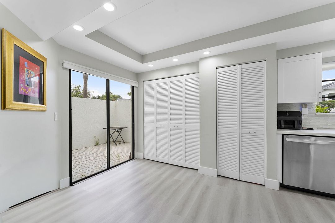 На продажу: $435,000 (2 спален, 2 ванн, 1705 Квадратных фут)