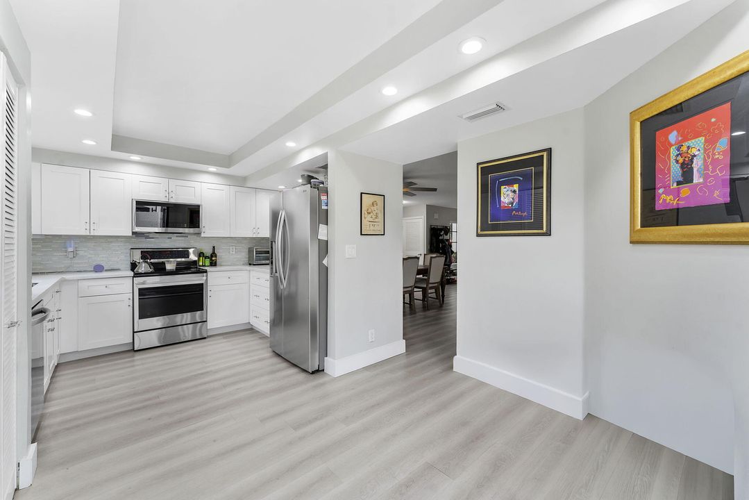 На продажу: $435,000 (2 спален, 2 ванн, 1705 Квадратных фут)