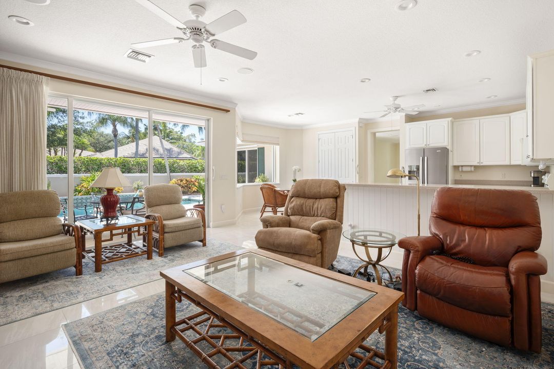 待售: $1,420,000 (3 贝兹, 3 浴室, 2372 平方英尺)