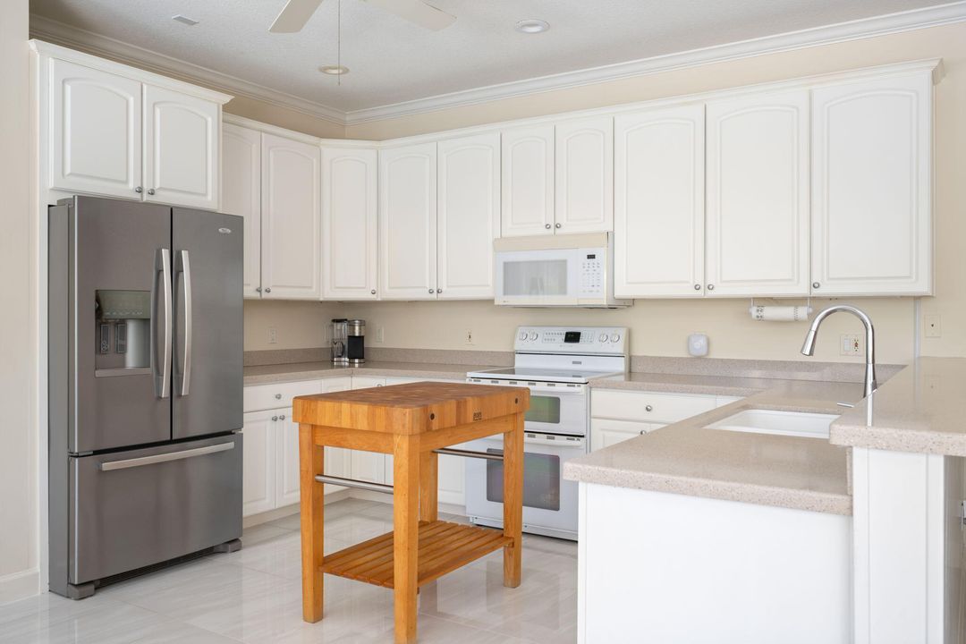 待售: $1,420,000 (3 贝兹, 3 浴室, 2372 平方英尺)