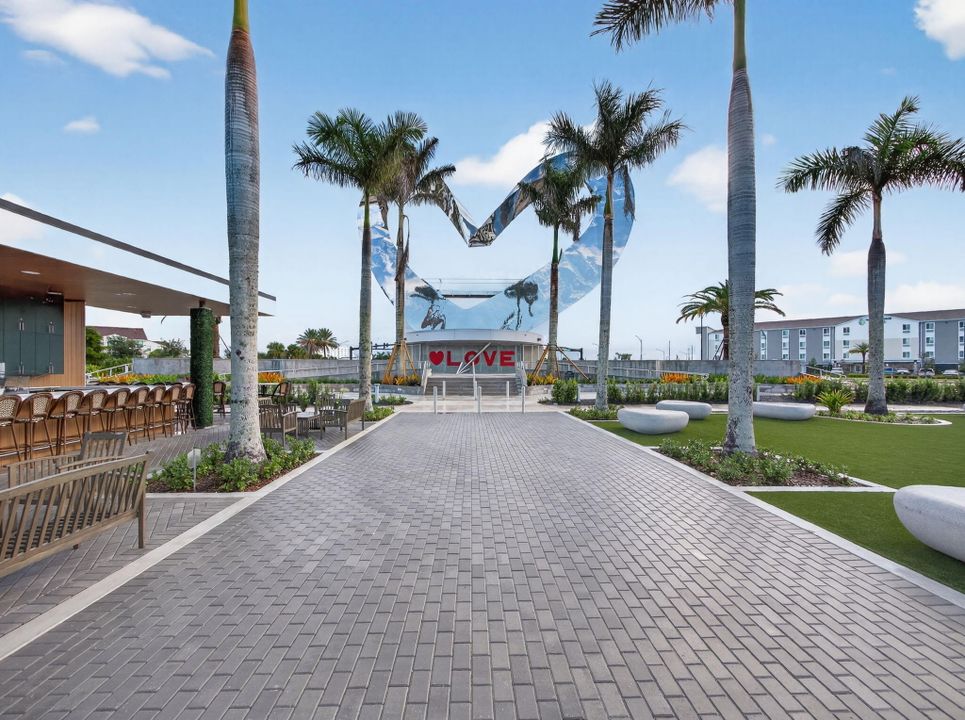 待售: $700,000 (3 贝兹, 3 浴室, 2358 平方英尺)