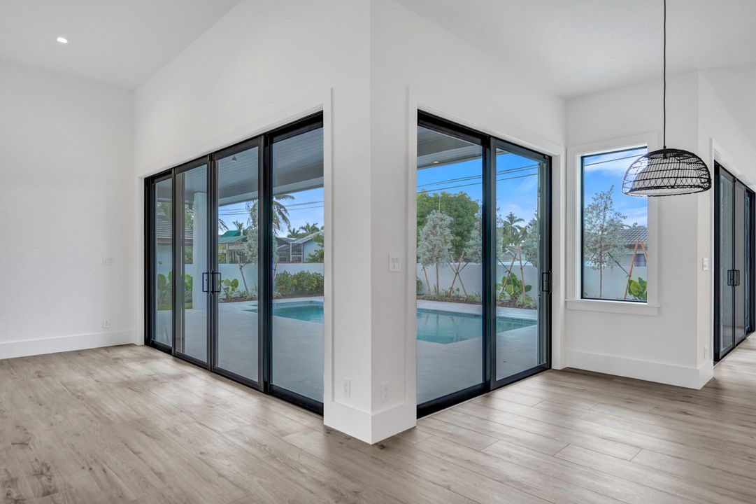 En Venta: $2,499,000 (4 camas, 3 baños, 3193 Pies cuadrados)