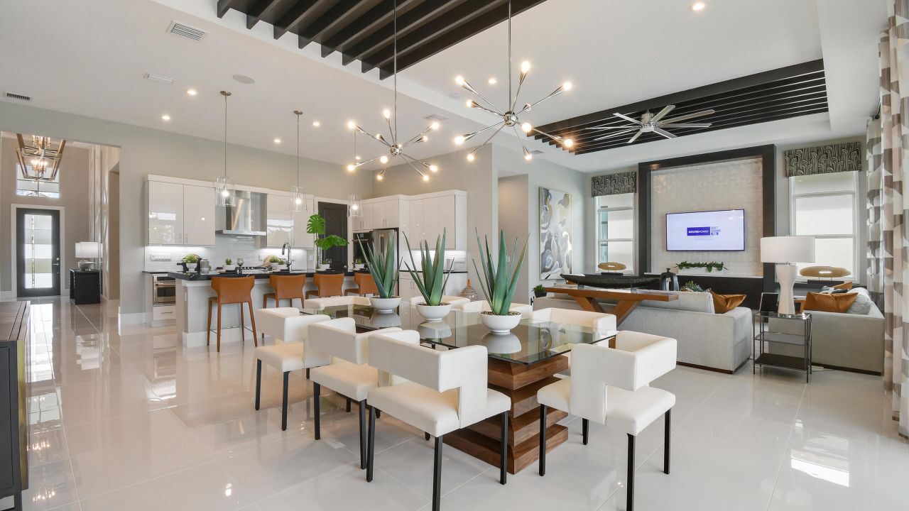 En Venta: $774,990 (3 camas, 3 baños, 2490 Pies cuadrados)