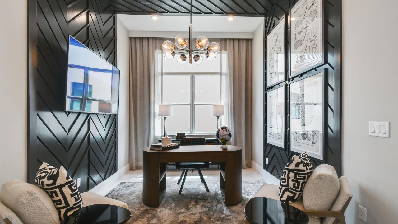 En Venta: $774,990 (3 camas, 3 baños, 2490 Pies cuadrados)