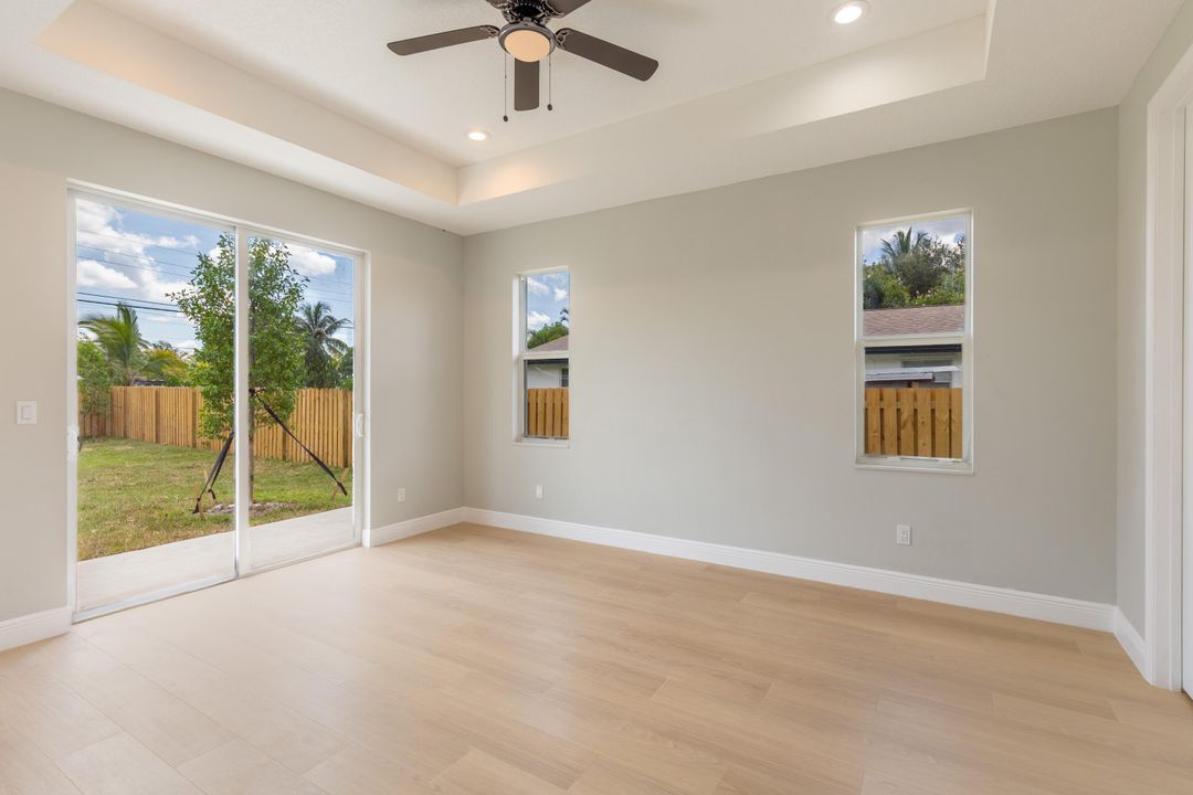 合同活跃: $633,999 (3 贝兹, 2 浴室, 1628 平方英尺)