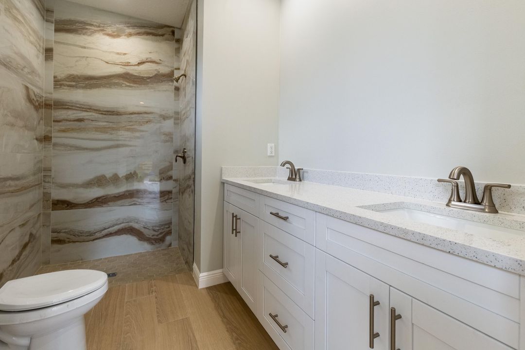 合同活跃: $633,999 (3 贝兹, 2 浴室, 1628 平方英尺)