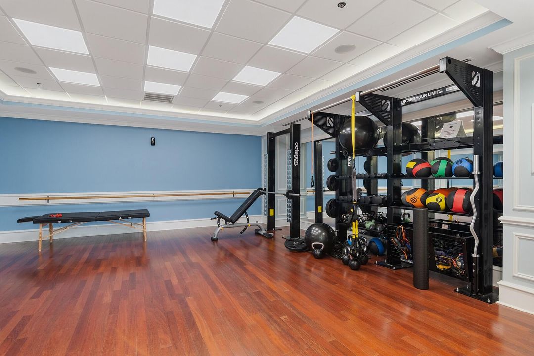 Active With Contract: $1,199,000 (3 beds, 2 baths, 2539 Square Feet)