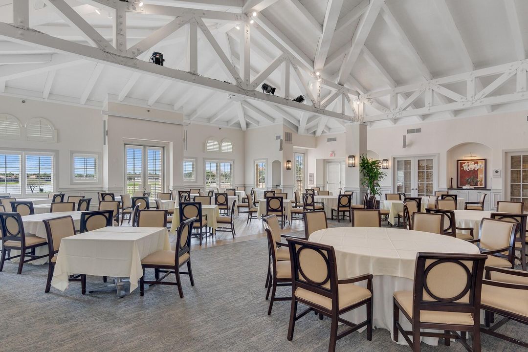 Active With Contract: $1,199,000 (3 beds, 2 baths, 2539 Square Feet)