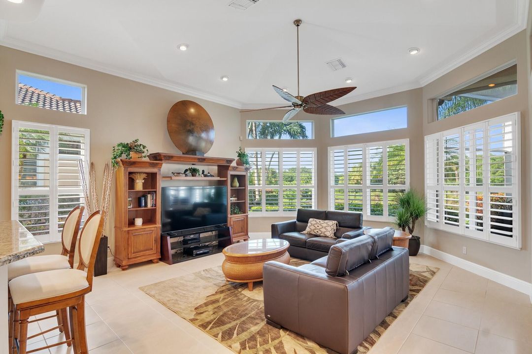 Active With Contract: $1,199,000 (3 beds, 2 baths, 2539 Square Feet)