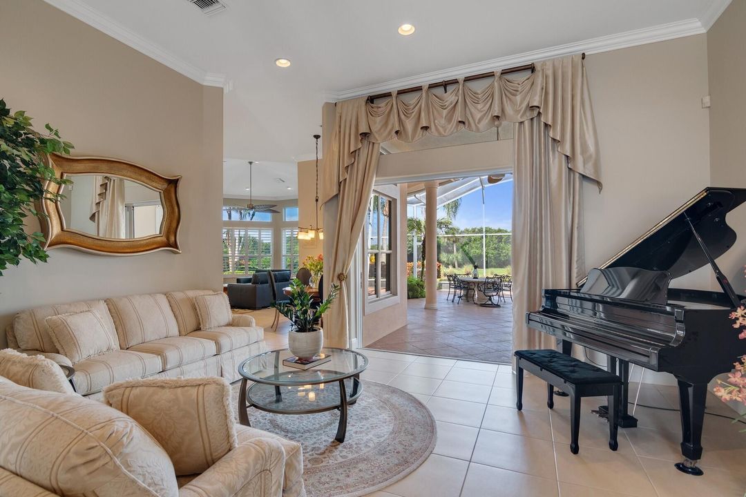 Active With Contract: $1,199,000 (3 beds, 2 baths, 2539 Square Feet)