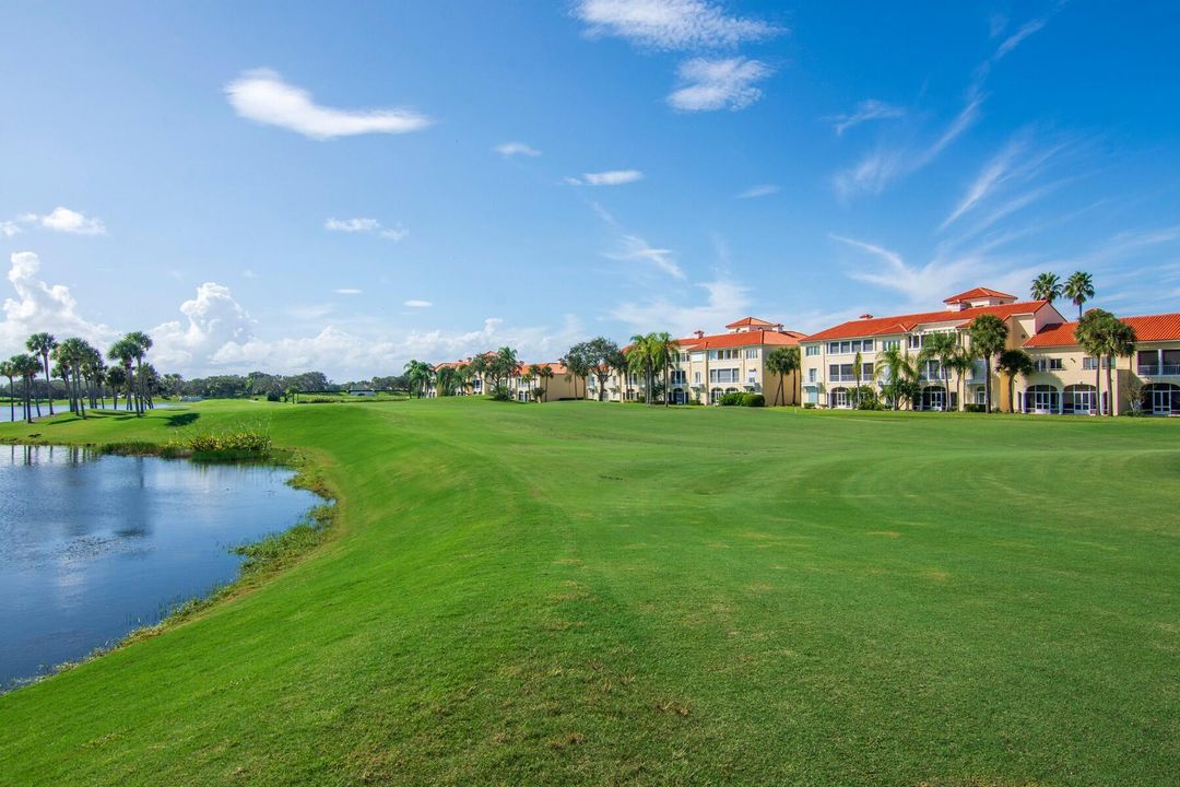 Active With Contract: $1,199,000 (3 beds, 2 baths, 2539 Square Feet)