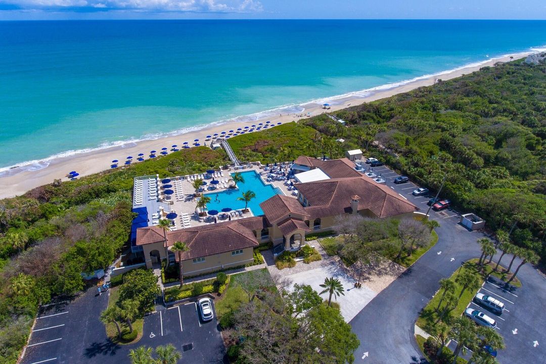 Active With Contract: $1,199,000 (3 beds, 2 baths, 2539 Square Feet)