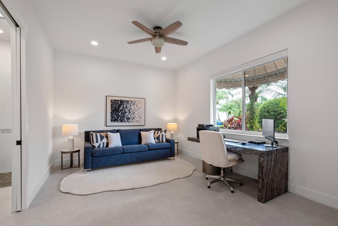 Под контрактом: $2,995,000 (5 спален, 6 ванн, 4242 Квадратных фут)