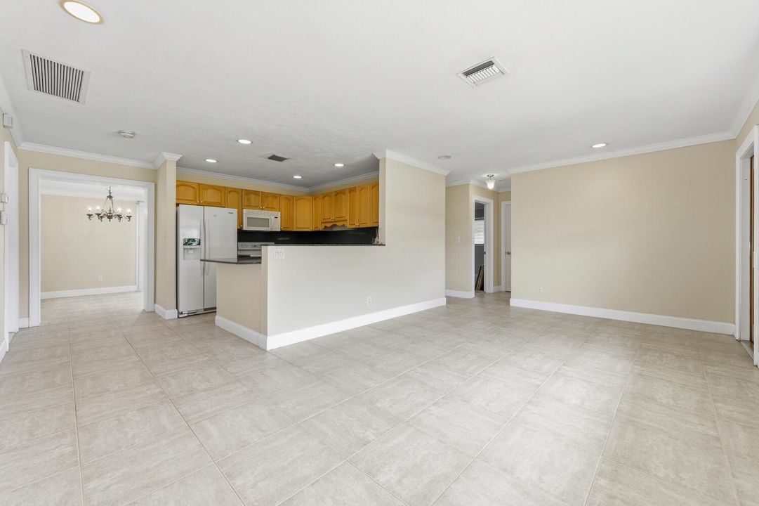 For Sale: $510,000 (2 beds, 1 baths, 995 Square Feet)