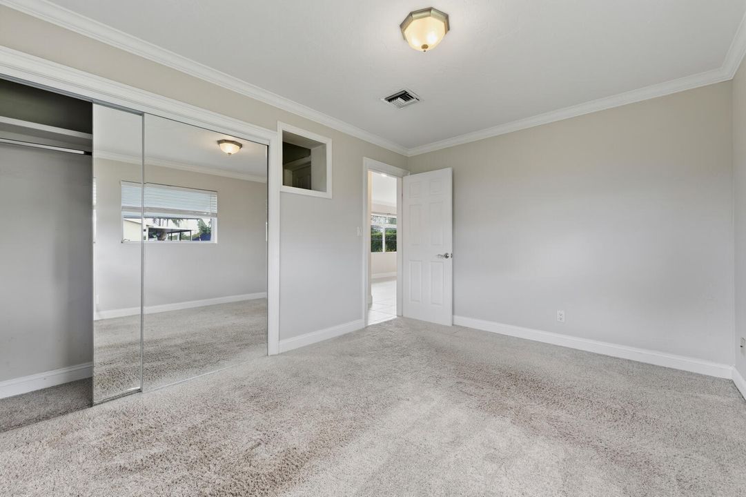 For Sale: $510,000 (2 beds, 1 baths, 995 Square Feet)