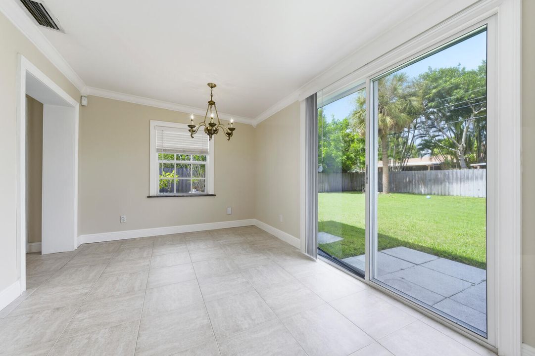 For Sale: $510,000 (2 beds, 1 baths, 995 Square Feet)