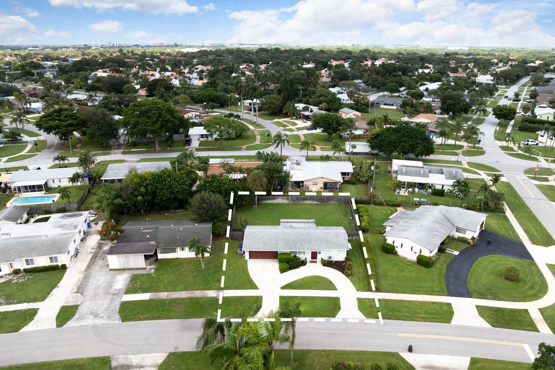 For Sale: $510,000 (2 beds, 1 baths, 995 Square Feet)