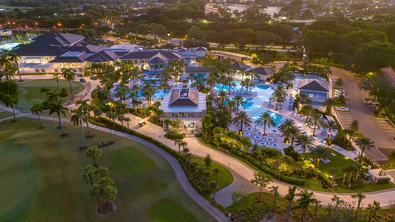 Activo con contrato: $1,250,000 (3 camas, 2 baños, 2408 Pies cuadrados)