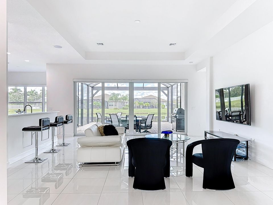 待售: $784,000 (3 贝兹, 2 浴室, 2580 平方英尺)