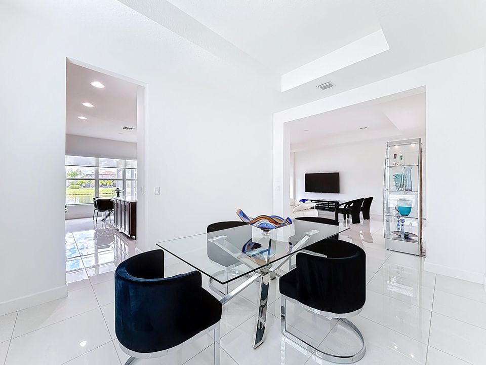 待售: $784,000 (3 贝兹, 2 浴室, 2580 平方英尺)