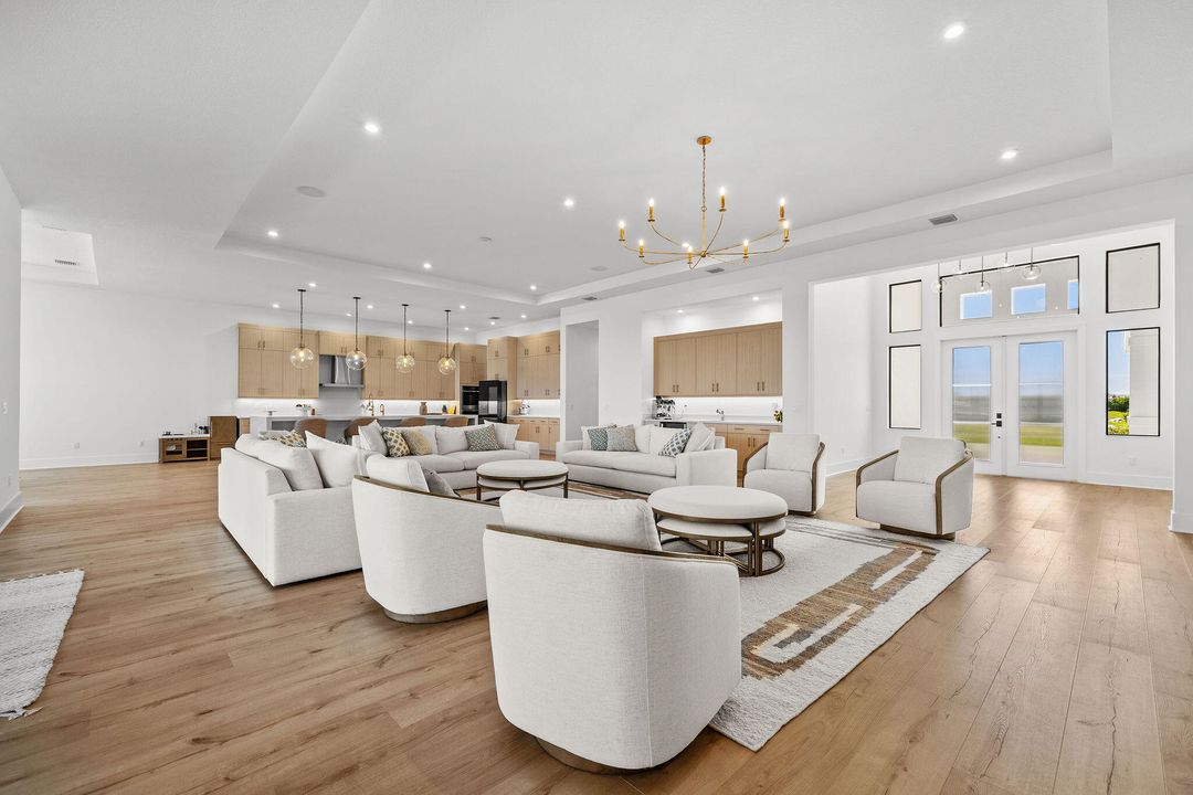 На продажу: $1,870,000 (5 спален, 5 ванн, 5479 Квадратных фут)