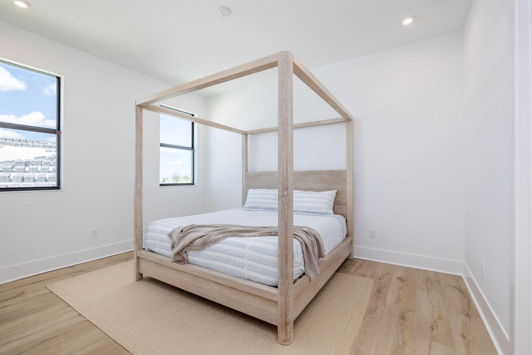 На продажу: $1,870,000 (5 спален, 5 ванн, 5479 Квадратных фут)