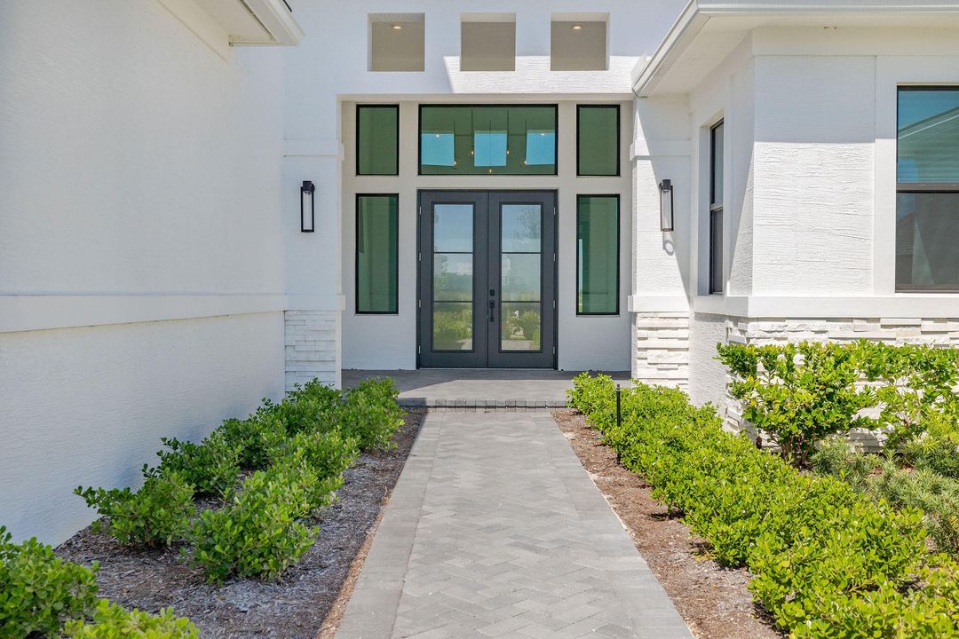 На продажу: $1,870,000 (5 спален, 5 ванн, 5479 Квадратных фут)