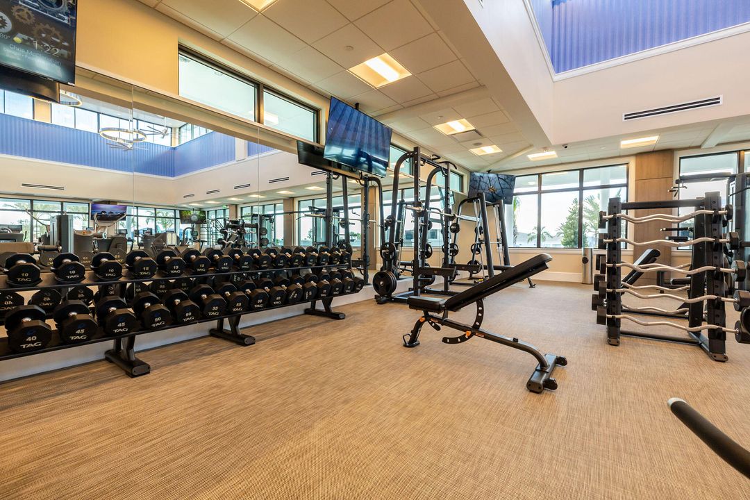 На продажу: $1,870,000 (5 спален, 5 ванн, 5479 Квадратных фут)