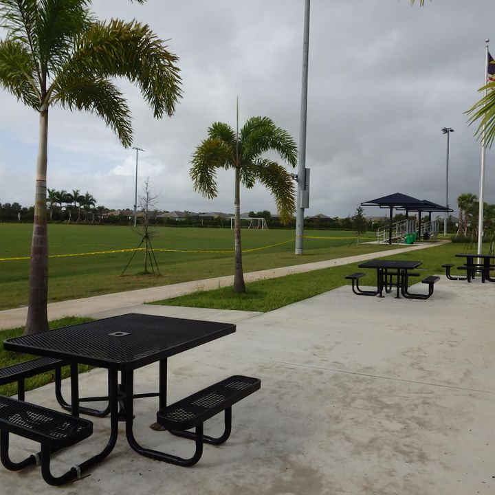 待售: $784,000 (3 贝兹, 2 浴室, 2580 平方英尺)