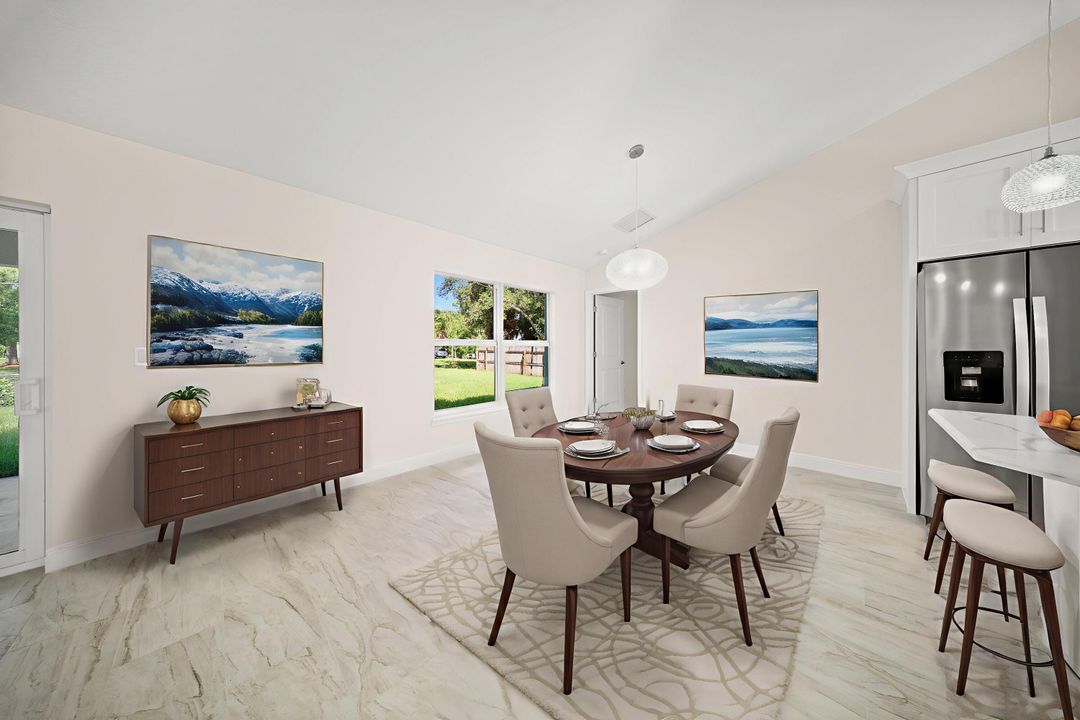 合同活跃: $440,000 (4 贝兹, 2 浴室, 1900 平方英尺)