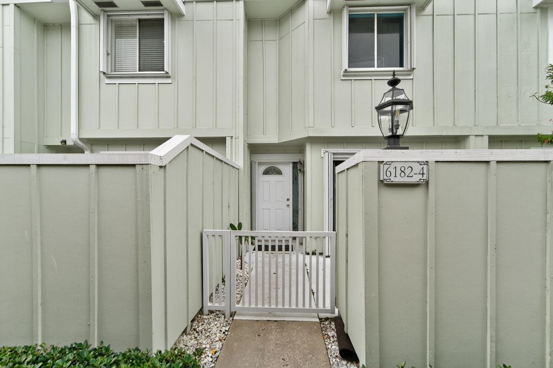 Activo con contrato: $359,999 (2 camas, 2 baños, 1208 Pies cuadrados)