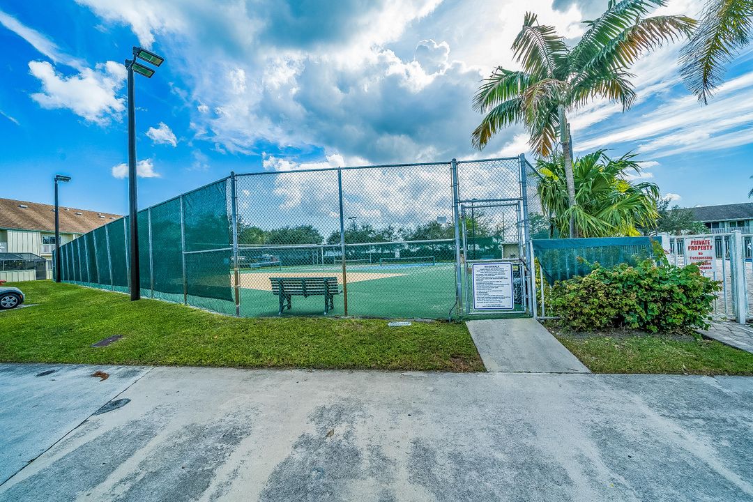 Activo con contrato: $359,999 (2 camas, 2 baños, 1208 Pies cuadrados)