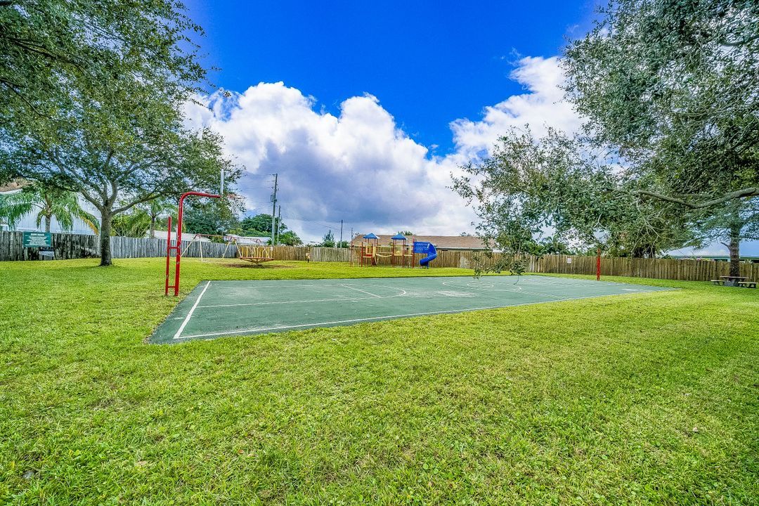 Activo con contrato: $359,999 (2 camas, 2 baños, 1208 Pies cuadrados)