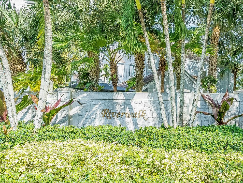 Activo con contrato: $359,999 (2 camas, 2 baños, 1208 Pies cuadrados)