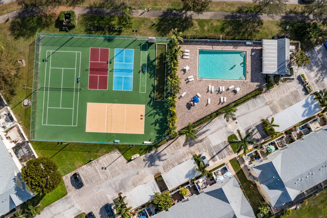 Activo con contrato: $359,999 (2 camas, 2 baños, 1208 Pies cuadrados)