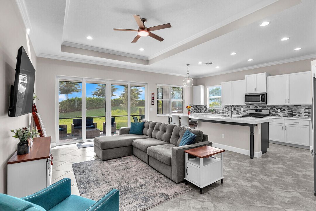 Active With Contract: $664,990 (3 beds, 2 baths, 2305 Square Feet)