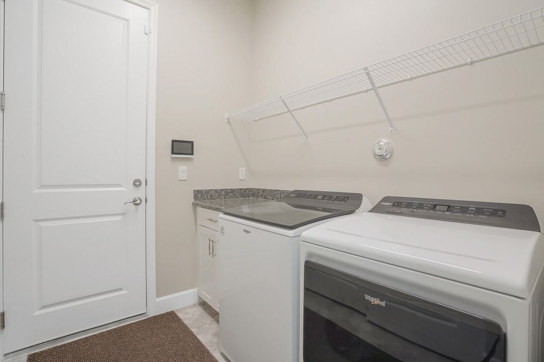 Active With Contract: $664,990 (3 beds, 2 baths, 2305 Square Feet)