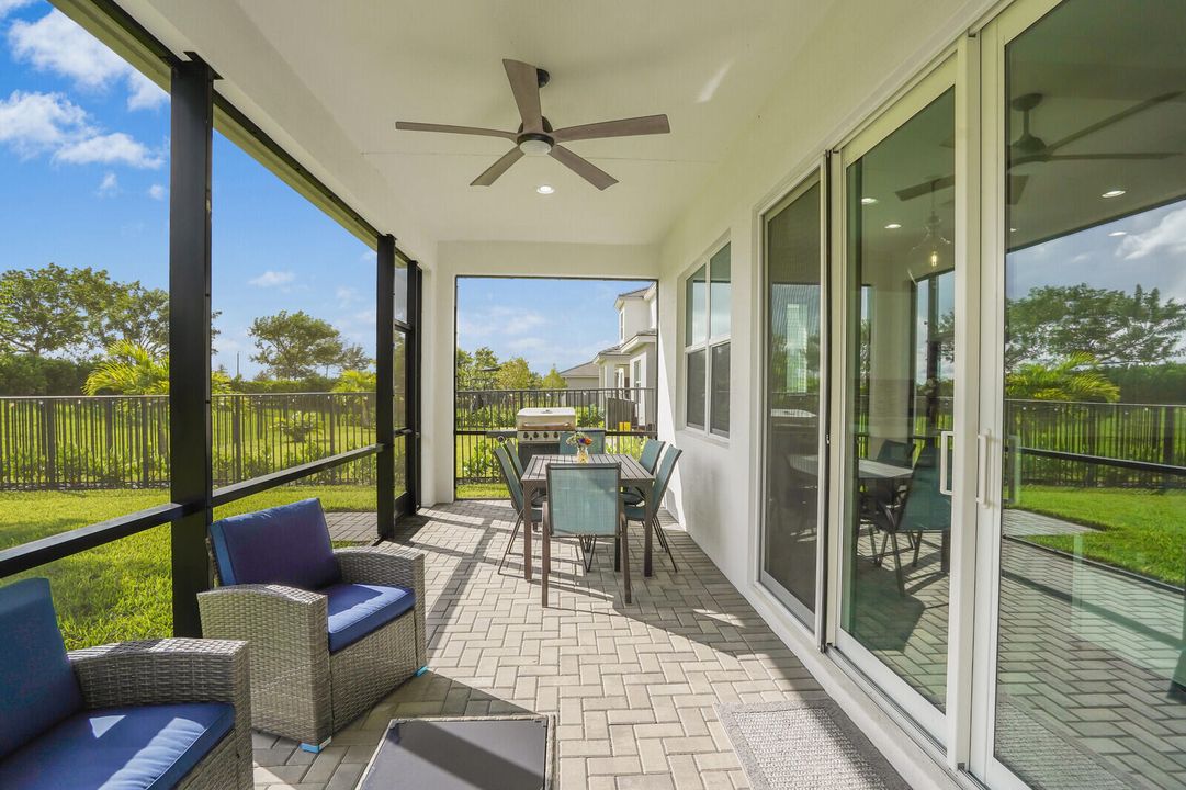 Active With Contract: $664,990 (3 beds, 2 baths, 2305 Square Feet)