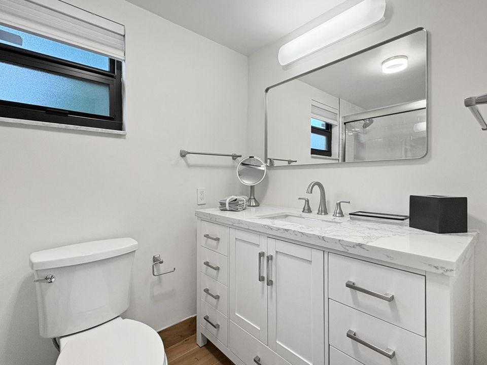 For Rent: $3,600 (1 beds, 1 baths, 500 Square Feet)