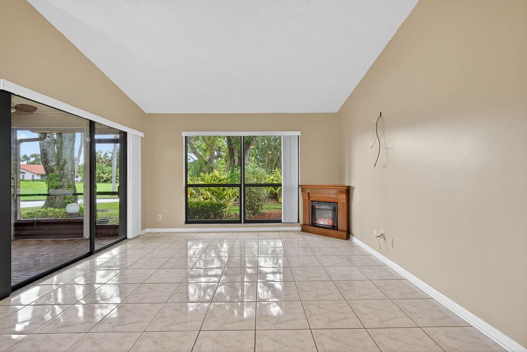 待售: $329,900 (3 贝兹, 2 浴室, 1503 平方英尺)