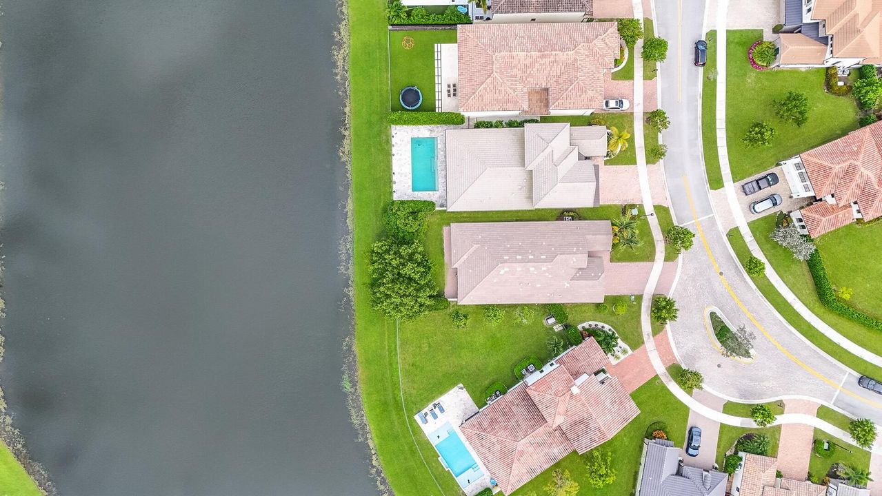 待售: $1,100,000 (3 贝兹, 2 浴室, 2319 平方英尺)