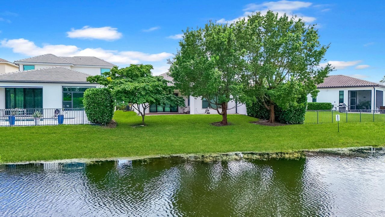 待售: $1,100,000 (3 贝兹, 2 浴室, 2319 平方英尺)