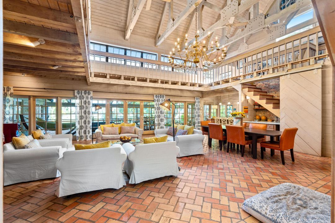 En Venta: $3,475,000 (5 camas, 4 baños, 5268 Pies cuadrados)