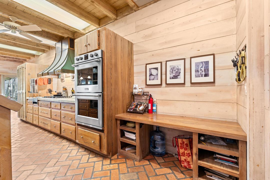 En Venta: $3,475,000 (5 camas, 4 baños, 5268 Pies cuadrados)